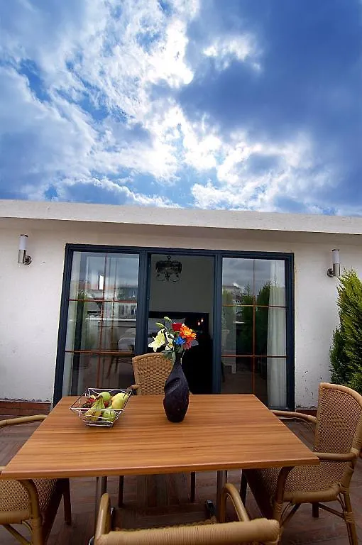 اسطنبول Mayer Cihangir Suites شقة