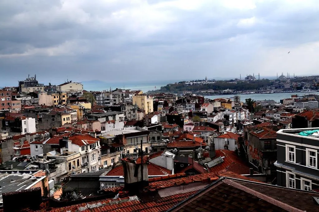 اسطنبول Mayer Cihangir Suites شقة